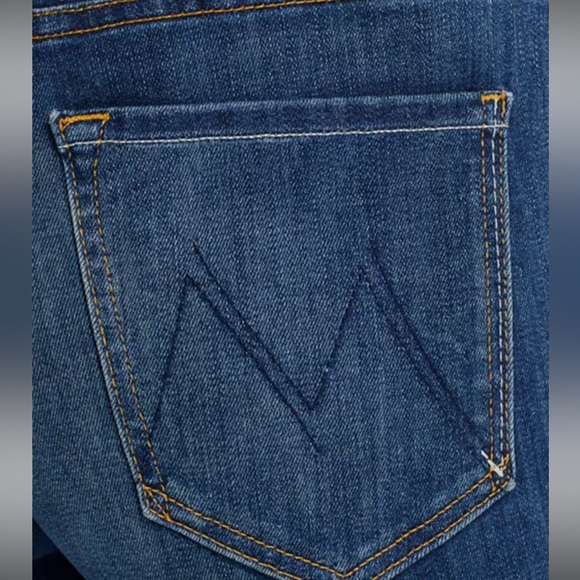 MOTHER Insider Crop Step Fray Jeans in Not Rough Enough - Picture 5 of 10